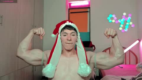 Snapshot of luisfernikesportboy chatting on December 18, 2024, 11:30 pm Luis Fer PVT IS OPEN online show from December 18, 2024, 11:30 pm