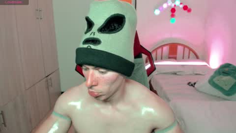 Snapshot of luisfernikesportboy chatting on February 5, 2025, 11:06 pm Luis Fer PVT IS OPEN online show from February 5, 2025, 11:06 pm