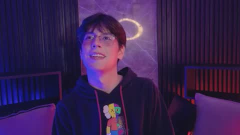 luixdust1 online show from September 17, 2025, 5:31 am