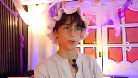 luixdust1 online show from October 20, 2025, 6:25 am