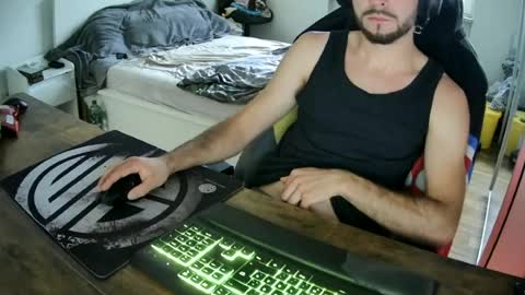 Snapshot of lukasschoetz chatting on June 30, 2026, 10:05 am lukasschoetz online show from June 30, 2026, 10:05 am