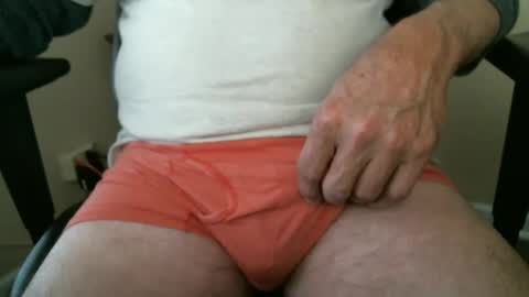 Snapshot of luke7711 chatting on November 10, 2025, 2:27 pm luke7711 online show from November 10, 2025, 2:27 pm