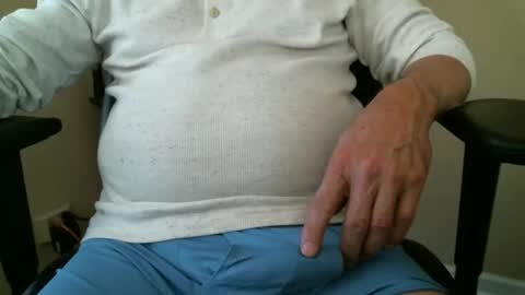 Snapshot of luke7711 chatting on November 12, 2025, 2:06 pm luke7711 online show from November 12, 2025, 2:06 pm