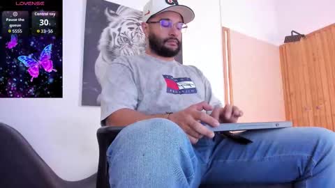 LUKE online show from October 10, 2025, 11:20 am