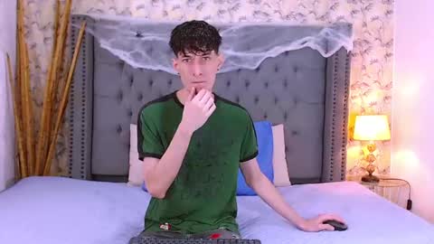 luke_carter online show from October 8, 2025, 1:09 pm