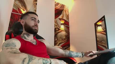 Snapshot of luke_davis01 chatting on October 14, 2025, 1:34 pm LUKE online show from October 14, 2025, 1:34 pm