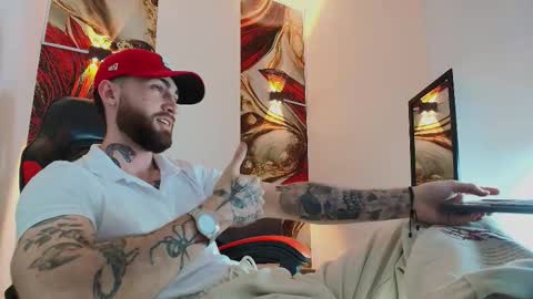 Snapshot of luke_davis01 chatting on November 8, 2025, 1:00 pm LUKE online show from November 8, 2025, 1:00 pm