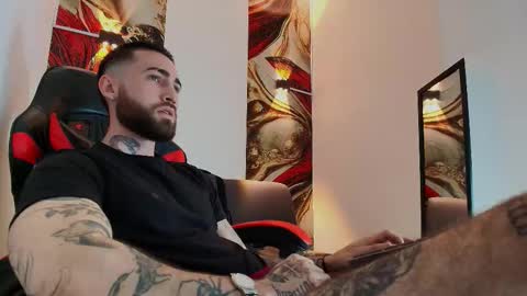 Snapshot of luke_davis01 chatting on November 21, 2025, 1:21 pm LUKE online show from November 21, 2025, 1:21 pm