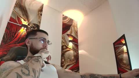 Snapshot of luke_davis01 chatting on February 15, 2026, 12:58 pm LUKE online show from February 15, 2026, 12:58 pm