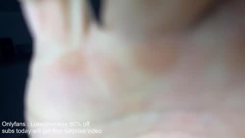 Snapshot of lukedesirable chatting on February 24, 2026, 7:56 pm lukedesirable online show from February 24, 2026, 7:56 pm