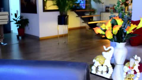 Lukhas f4f online show from February 26, 2026, 2:21 am