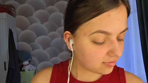 Lana online show from April 4, 2026, 2:25 pm