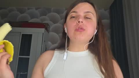 Lana online show from April 6, 2026, 4:30 pm