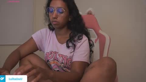 Snapshot of lulitauwu chatting on October 21, 2025, 3:07 am lulitauwu online show from October 21, 2025, 3:07 am