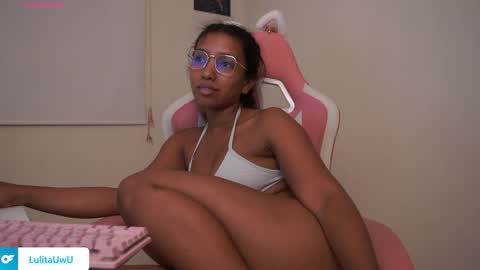 Snapshot of lulitauwu chatting on October 23, 2025, 3:06 am lulitauwu online show from October 23, 2025, 3:06 am