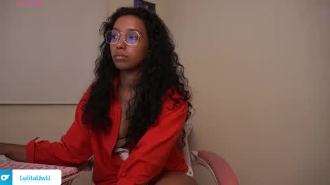 Snapshot of lulitauwu chatting on December 14, 2025, 2:39 am lulitauwu online show from December 14, 2025, 2:39 am