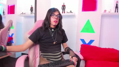 Cookie  online show from November 1, 2025, 12:18 pm