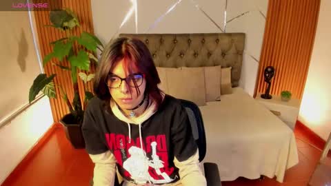 Snapshot of lullaby_charade_ chatting on February 10, 2026, 3:49 pm Cookie online show from February 10, 2026, 3:49 pm