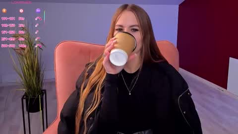 Snapshot of lullyfox chatting on December 19, 2025, 1:29 pm Cherie online show from December 19, 2025, 1:29 pm