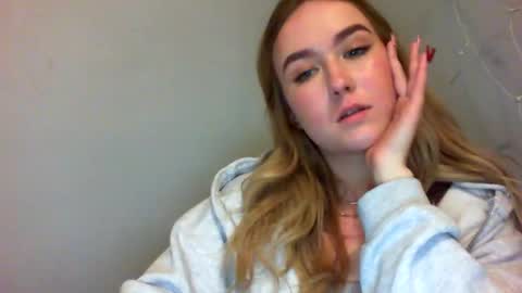 Lulu Baby18 online show from February 2, 2025, 7:46 pm