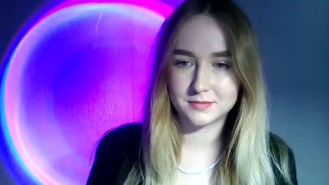 Lulu Baby18 online show from February 22, 2025, 5:13 pm