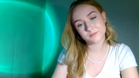 Lulu Baby18 online show from March 4, 2025, 4:41 pm