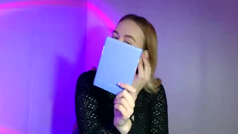 Lulu Baby18 online show from March 9, 2025, 7:12 am