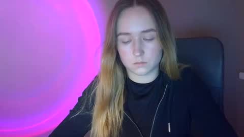 Snapshot of lulu_baby1 chatting on January 6, 2026, 7:50 pm Lulu Baby18 online show from January 6, 2026, 7:50 pm