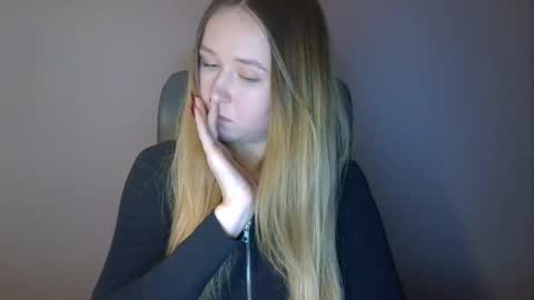 Snapshot of lulu_baby1 chatting on January 15, 2026, 8:45 pm Lulu Baby18 online show from January 15, 2026, 8:45 pm