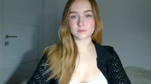 Snapshot of lulu_baby1 chatting on February 7, 2026, 5:49 pm Lulu Baby18 online show from February 7, 2026, 5:49 pm