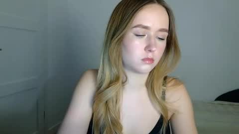 Snapshot of lulu_baby1 chatting on February 8, 2026, 6:22 pm Lulu Baby18 online show from February 8, 2026, 6:22 pm