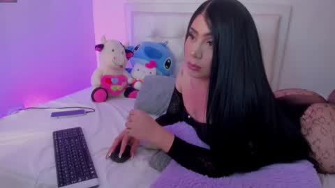 Snapshot of lulu_exotic chatting on March 7, 2025, 1:51 pm BRENDA TATIANA online show from March 7, 2025, 1:51 pm
