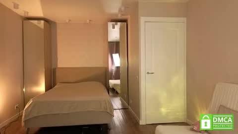 Lulu online show from December 13, 2025, 7:53 pm