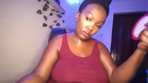 Snapshot of lulu_sparks1 chatting on November 9, 2025, 11:47 pm lulu_sparks1 online show from November 9, 2025, 11:47 pm