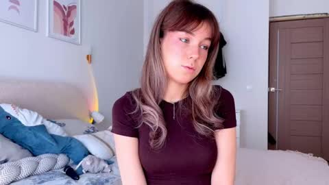 Snapshot of luluberryx chatting on May 17, 2026, 2:20 am lulu berry online show from May 17, 2026, 2:20 am