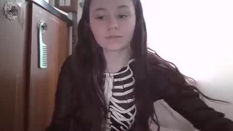 Snapshot of lulupixxx chatting on February 20, 2025, 6:24 pm Connie online show from February 20, 2025, 6:24 pm