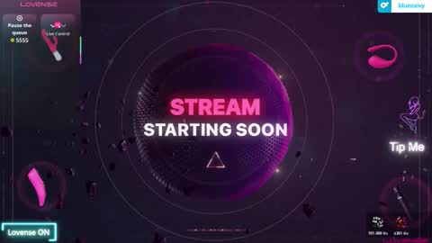 Snapshot of luluubloomm chatting on November 21, 2025, 8:07 pm Lulu online show from November 21, 2025, 8:07 pm