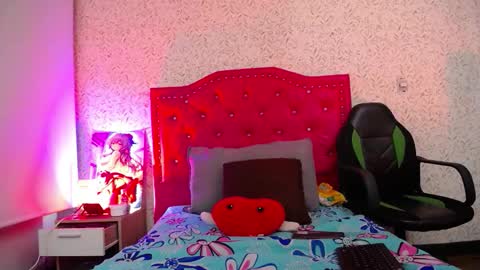 Snapshot of luly_blue chatting on October 22, 2025, 6:13 am Luly online show from October 22, 2025, 6:13 am