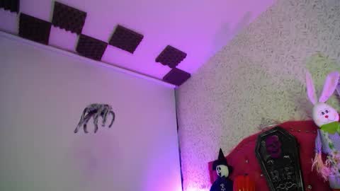 Snapshot of luly_blue chatting on October 25, 2025, 10:34 am Luly online show from October 25, 2025, 10:34 am