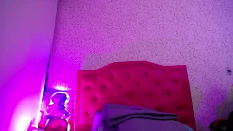 Snapshot of luly_blue chatting on November 14, 2025, 3:16 am Luly online show from November 14, 2025, 3:16 am