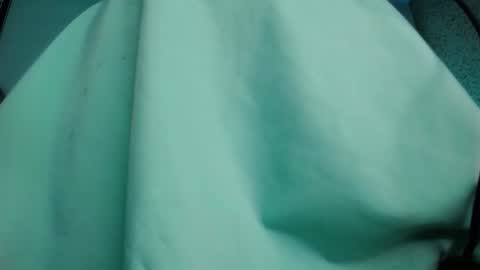 Snapshot of luly_blue chatting on December 17, 2025, 3:34 am Luly online show from December 17, 2025, 3:34 am