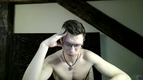 Andrew independent model 2000-0000 CET daily online show from April 18, 2026, 7:29 pm