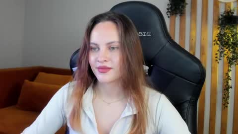 Snapshot of lumerisoren chatting on May 26, 2026, 5:14 am lumerisoren online show from May 26, 2026, 5:14 am