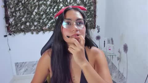 Luna  online show from October 13, 2025, 7:14 pm