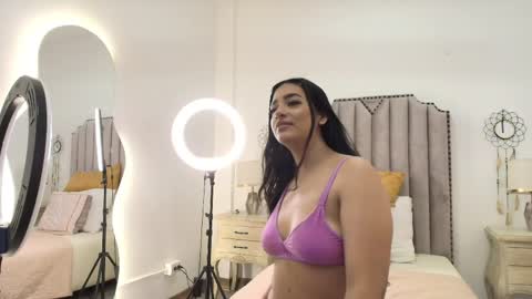 Snapshot of luna25__ chatting on May 3, 2026, 11:38 am Luna online show from May 3, 2026, 11:38 am