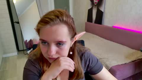 Snapshot of luna404 chatting on May 21, 2026, 7:21 pm Luna online show from May 21, 2026, 7:21 pm
