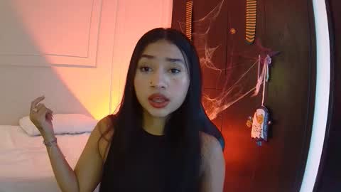 Snapshot of luna_and_banji chatting on October 23, 2025, 9:13 pm luna and banji online show from October 23, 2025, 9:13 pm