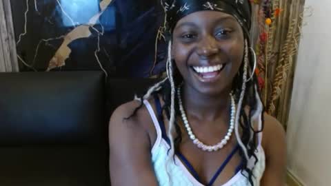 Snapshot of luna_bella882689 chatting on May 18, 2026, 7:20 pm luna_bella882689 online show from May 18, 2026, 7:20 pm