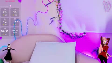 luna_bella_23 online show from July 17, 2026, 4:30 am