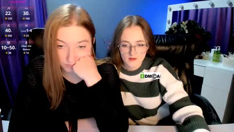 luna_berryy online show from February 7, 2025, 2:29 am